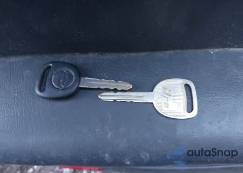 2002 Chevrolet Silverado z USA, uszkodzony, nr VIN 1GCEC14V02Z286665